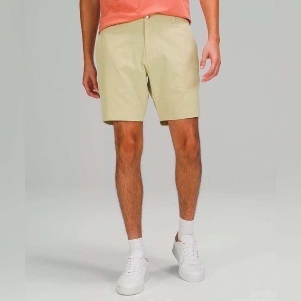 NEW Lululemon‎ Men's Commission Classic-Fit Short 7" *Ventlight Dew Green Summer